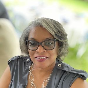 Meet your Posher, Cheryl